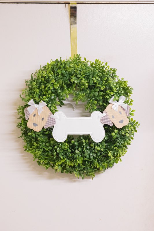 Dog Wreath Banner (Three Piece)